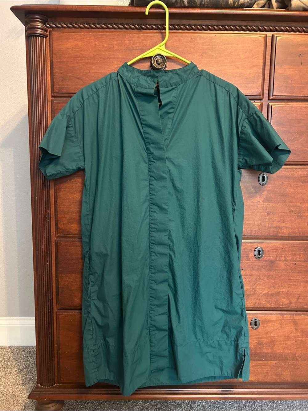 Quince Short-Sleeve 100% Cotton Poplin Mini Dress in Garden Green